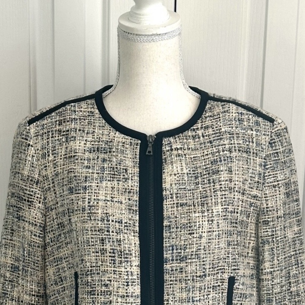 NWOT ANNE KLEIN Women Tweed Blazer, Cream, Black, Blue, Size 12 - Picture 2 of 8
